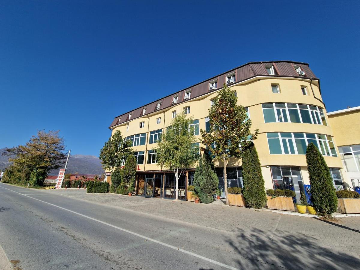 Hotel Yal Restaurant Тетово Экстерьер фото